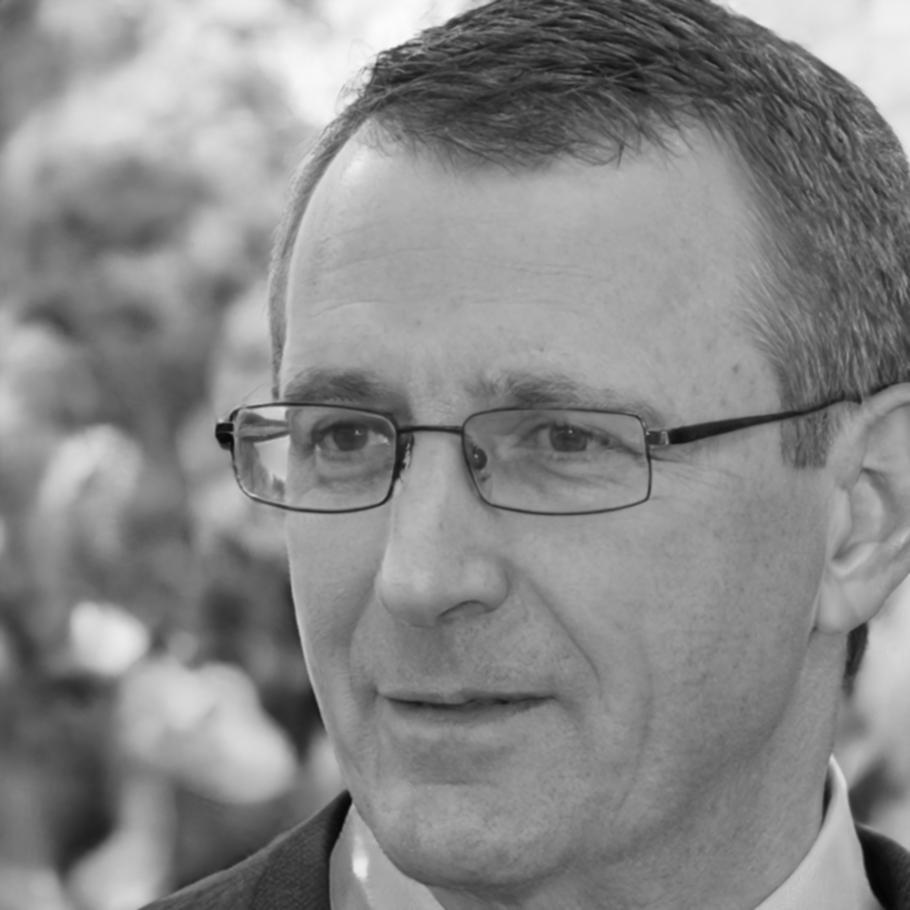 Portrait de Théo Marchand, directeur stratégie financière